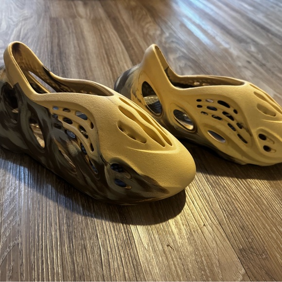 Yeezy foam runner- cream clay - Picture 2 of 3